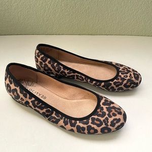 Lifestride Velocity Vivienne Leopard Print Size 5.5